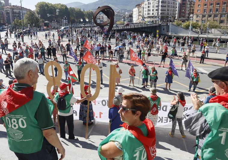 El importante aviso que recibirán algunos pensionistas vizcaínos con la Renta en abril